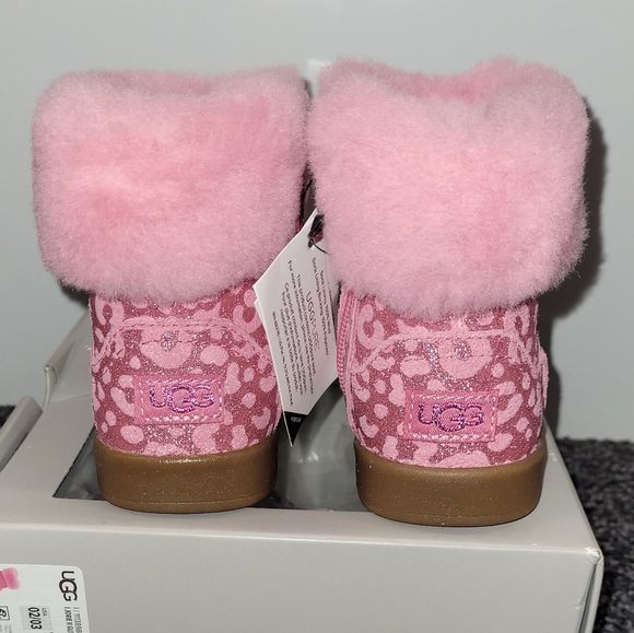 UGG Jorie II Glitter Leopard Genuine Shearling Boot - Picture 3 of 9